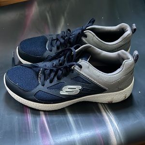 VGUC mens Skechers air cooled memory foam sneakers